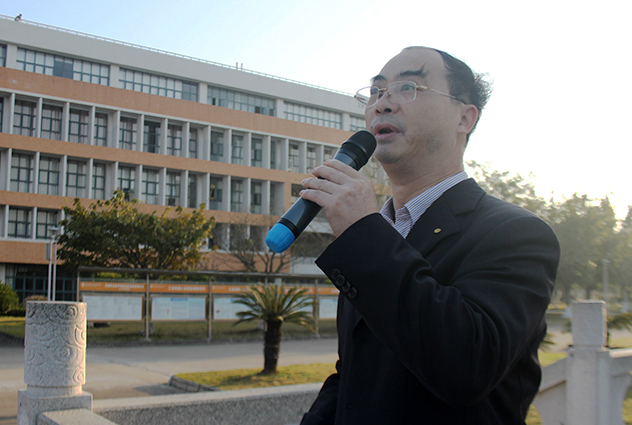 赖小景副校长发表新学期讲话